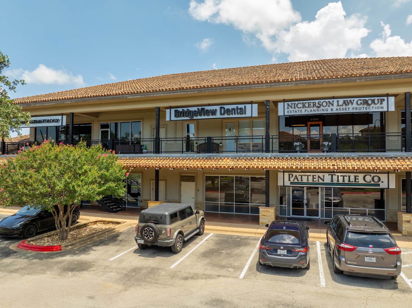 Davenport Village building with the BridgeView Dental sign on the second floor